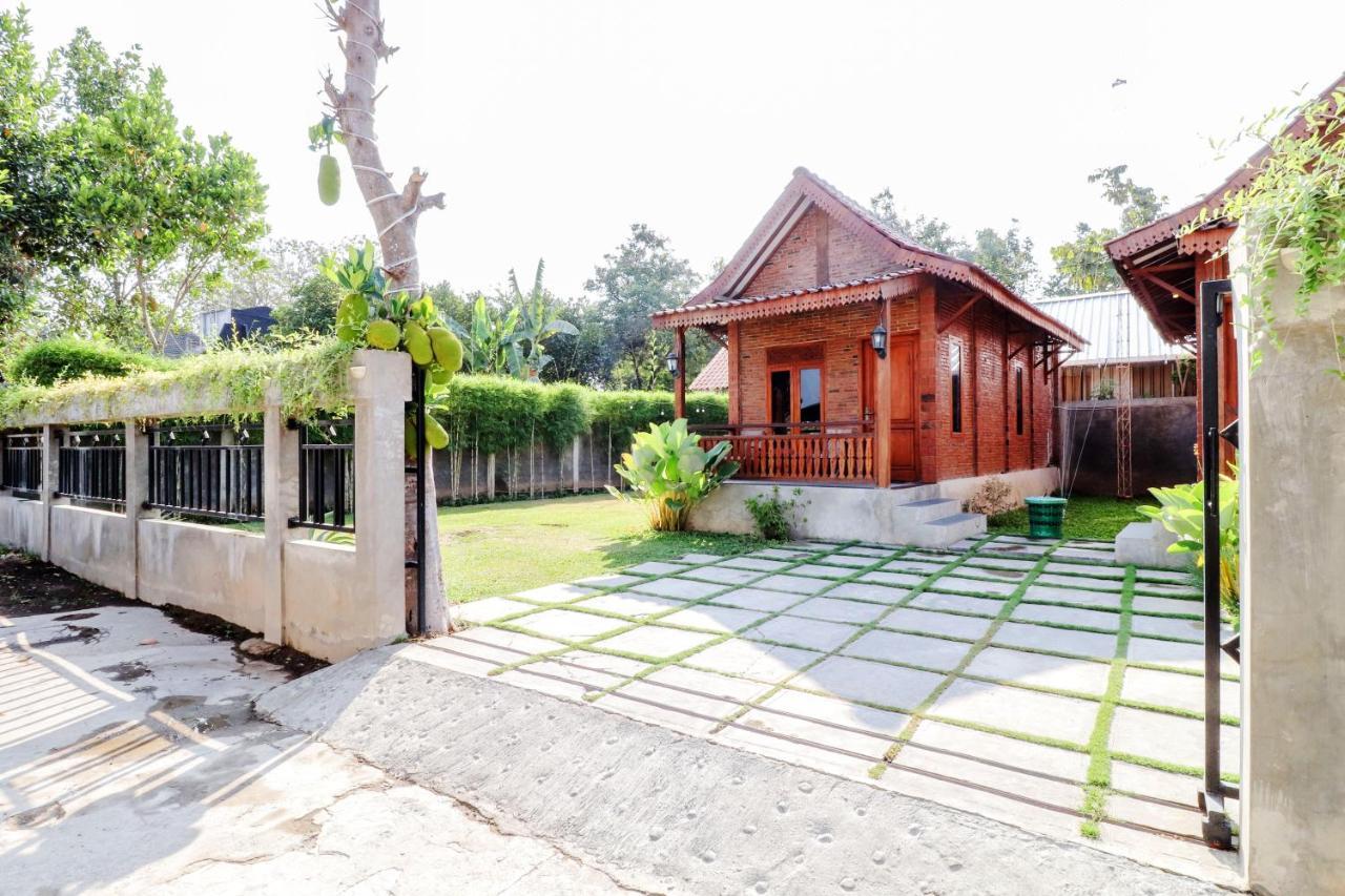 Omah Teras Bata Guesthouse يوغياكارتا المظهر الخارجي الصورة