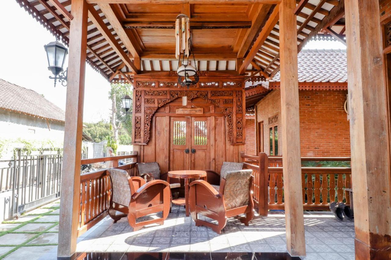 Omah Teras Bata Guesthouse يوغياكارتا المظهر الخارجي الصورة