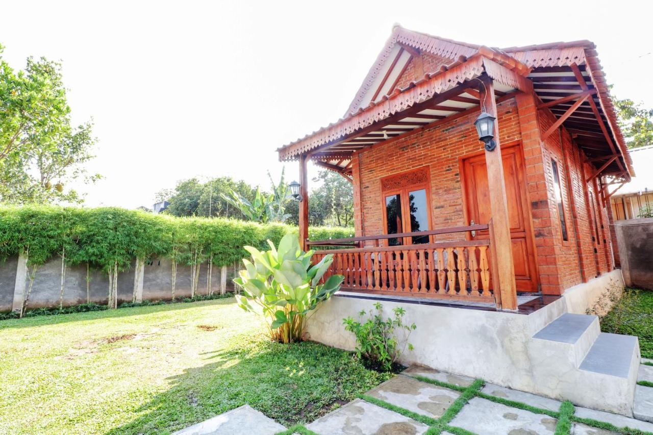 Omah Teras Bata Guesthouse يوغياكارتا المظهر الخارجي الصورة