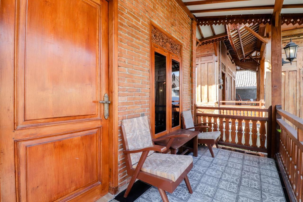 Omah Teras Bata Guesthouse يوغياكارتا المظهر الخارجي الصورة