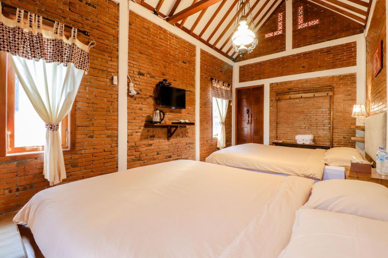 Omah Teras Bata Guesthouse يوغياكارتا المظهر الخارجي الصورة